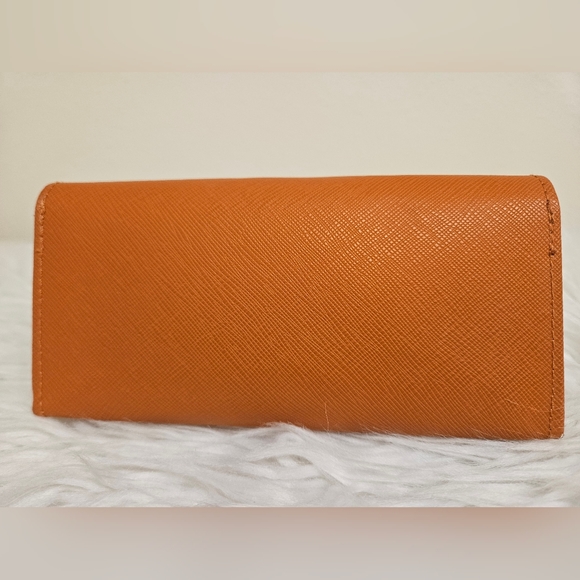 Tory Burch Eyeglass/Sunglass Case - Picture 2 of 6